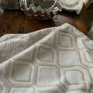 6 gorgeous neutral pillow covers (No inserts)